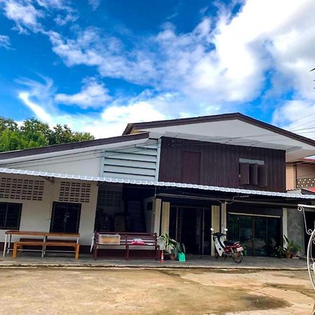Huean Him Pan Homestay เฮือนฮิมปานโฮมสเตย์ Ban Mae Pan Exteriör bild