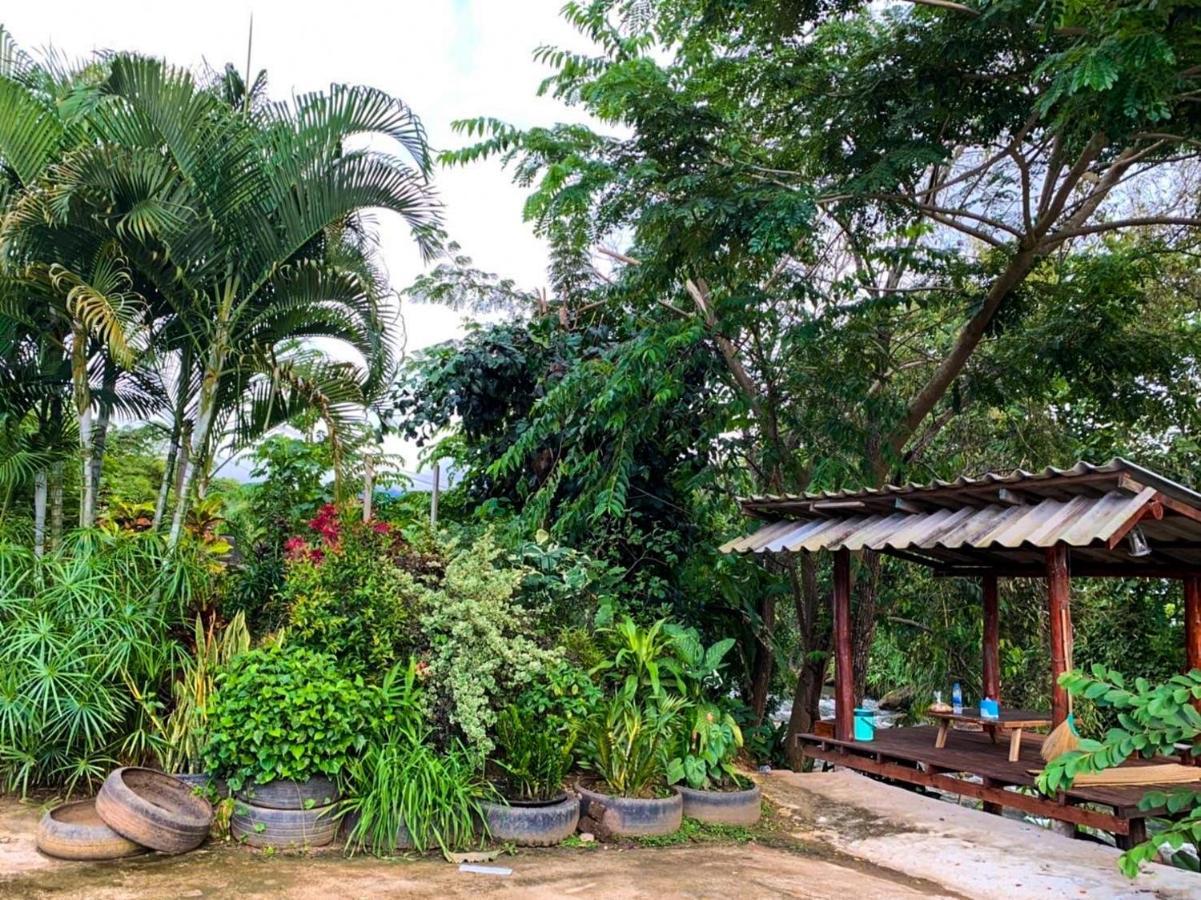 Huean Him Pan Homestay เฮือนฮิมปานโฮมสเตย์ Ban Mae Pan Exteriör bild